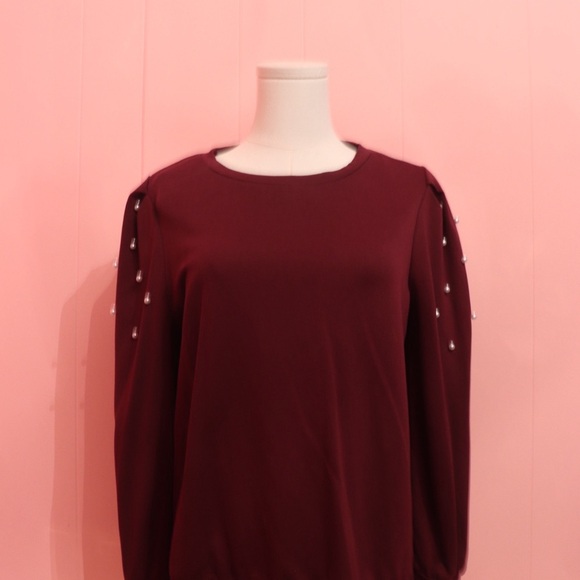 Como Blu Burgundy Women's Top with Pearl Accents - Picture 2 of 5
